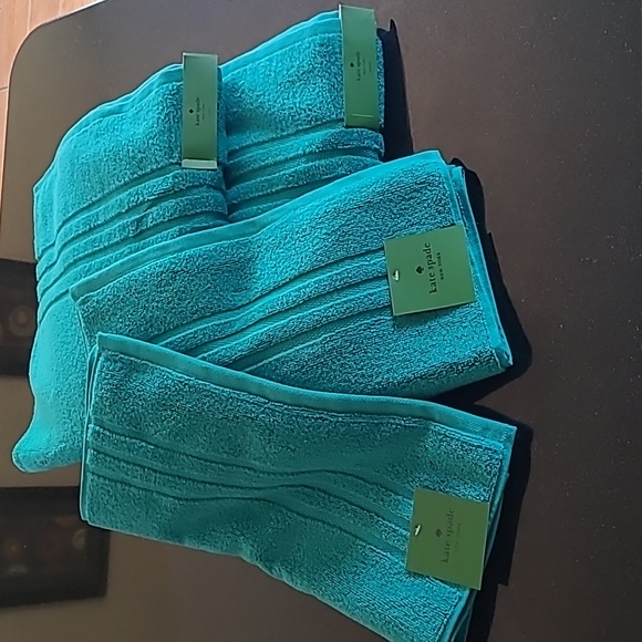 ♠️Kate Spade Bath Towel Set